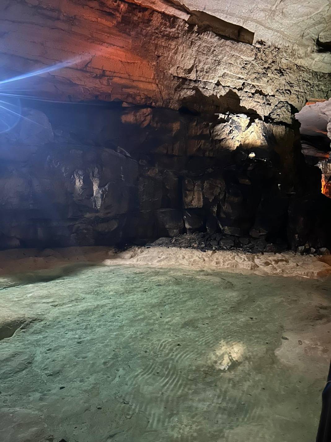 Konya’daki bu mağara hem görsel şölen sunuyor, hem de şifa dağıtıyor 7